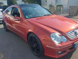 Rot Gebraucht 2006 Mercedes C160 Coupé | 5.500 € (Etwas zu teuer)