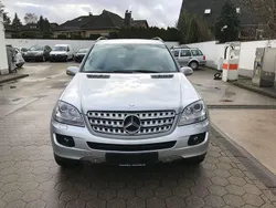 Silber Gebraucht 2007 Mercedes ML280 SUV | 9.990 € (Teuer)