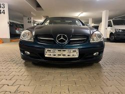 Blau Gebraucht 2004 Mercedes SLK200 Cabrio | 7.300 €
