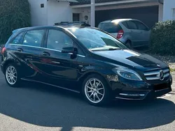 Schwarz Gebraucht 2012 Mercedes B180 Van / Kleinbus | 8.800 € (Fairer Preis)