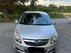 Silber Gebraucht 2010 Opel Corsa Selection Limousine | 2.100 € (Guter Preis)