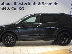 Schwarz Gebraucht 2024 VW Tiguan Allspace R-line SUV | 58.490 €