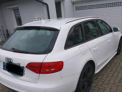 Weiß Gebraucht 2011 Audi A4 S-Line Kombi | 4.550 € (Guter Preis)