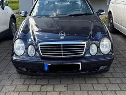 Blau Gebraucht 2000 Mercedes CLK230 Elegance Coupé | 4.750 € (Etwas zu teuer)