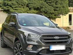 Grau Gebraucht 2018 Ford Kuga ST-Line SUV | 13.400 € (Fairer Preis)