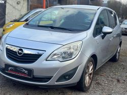 Grau Gebraucht 2012 Opel Meriva Van / Kleinbus | 5.499 € (Fairer Preis)