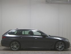 Grau Gebraucht 2023 BMW 520 M Sport Kombi | 23.990 € (Superpreis)