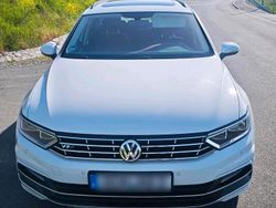 Weiß Gebraucht 2016 VW Passat R-line Kombi | 13.499 € (Fairer Preis)