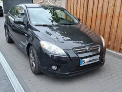 Schwarz Gebraucht 2010 Kia ProCeed Kleinwagen | 3.950 €