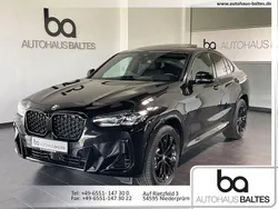 Saphirschwarz met. Gebraucht 2024 BMW X4 M Sport SUV | 53.850 € (Guter Preis)