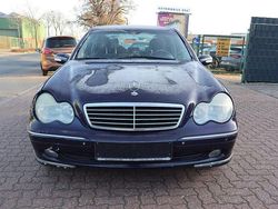 Violet Gebraucht 2003 Mercedes C180 Avantgarde Limousine | 2.950 € (Guter Preis)