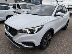 Weiß Gebraucht 2021 MG ZS Luxury Limousine | 12.852 € (Guter Preis)