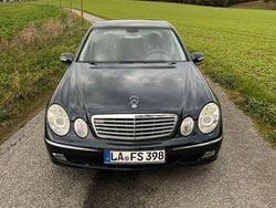 Schwarz Gebraucht 2002 Mercedes E270 Elegance Limousine | 2.950 € (Guter Preis)