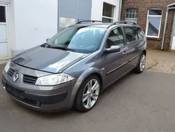 Beige Gebraucht 2005 Renault Mégane II Authentique Limousine | 3.999 € (Teuer)