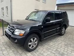 Schwarz Gebraucht 2005 Mitsubishi Pajero SUV | 5.750 € (Fairer Preis)
