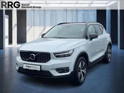 Weiß Gebraucht 2021 Volvo XC40 R-Design SUV | 30.990 € (Fairer Preis)