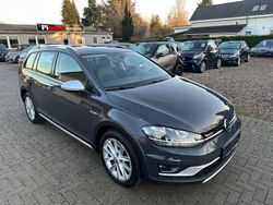 Grau Gebraucht 2020 VW Golf VII Sport Limousine | 23.999 € (Fairer Preis)