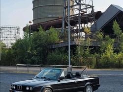 Schwarz Gebraucht 1991 BMW 318 Cabriolet Shadowline Cabrio | 16.000 €