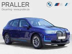 Phytonicblau Gebraucht 2022 BMW iX Executive SUV | 54.900 € (Superpreis)