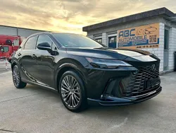 Schwarz Gebraucht 2024 Lexus RX450 E-FOUR Luxury Line SUV | 75.990 € (Teuer)