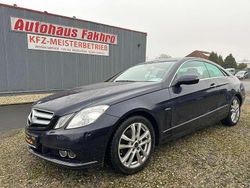 Tansanitblau metalliclack Gebraucht 2009 Mercedes E250 Elegance Coupé | 10.300 € (Guter Preis)