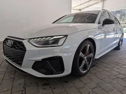 Weiß Gebraucht 2022 Audi S4 Basis Kombi | 29.490 € (Teuer)