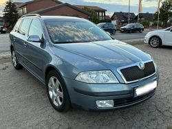 Grau Gebraucht 2008 Skoda Octavia Kombi | 2.300 € (Guter Preis)