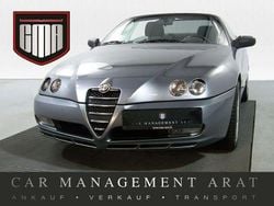 Grau Gebraucht 2004 Alfa Romeo Spider Cabrio | 7.885 €