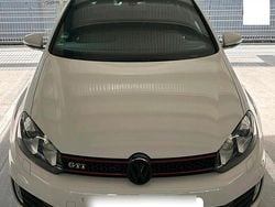 Weiß Gebraucht 2011 VW Golf VI GTI Kleinwagen | 7.500 € (Fairer Preis)