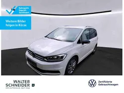 Pure white Gebraucht 2021 VW Touran Active Van / Kleinbus | 26.950 € (Fairer Preis)