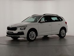 Candyweiss Gebraucht 2024 Skoda Kamiq Selection SUV | 20.889 € (Fairer Preis)