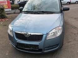 Grau Gebraucht 2010 Skoda Fabia Kleinwagen | 1.450 € (Guter Preis)