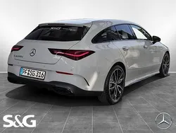 Gebraucht 2025 Mercedes CLA220 Shooting Brake Kombi | 52.599 €