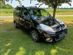 Schwarz Gebraucht 2012 Citroën Berlingo Van / Kleinbus | 5.499 € (Guter Preis)