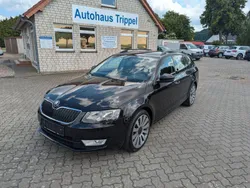 Schwarz Gebraucht 2015 Skoda Octavia Ambition Kombi | 12.490 € (Etwas zu teuer)