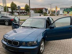 Blau Gebraucht 2002 BMW 316 Compact Kleinwagen | 2.500 € (Teuer)