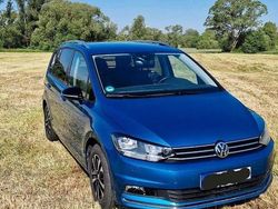 Blau Gebraucht 2019 VW Touran Van / Kleinbus | 20.000 € (Fairer Preis)