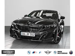 Black sapphire Gebraucht 2024 BMW 520 Comfort Edition Limousine | 59.980 € (Guter Preis)