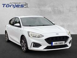 Weiß Gebraucht 2019 Ford Focus ST-Line Limousine | 11.980 € (Etwas zu teuer)