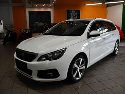 Weiß Gebraucht 2019 Peugeot 308 SW Allure Kombi | 8.950 € (Superpreis)