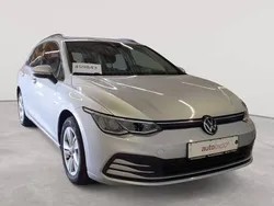 Reflexsilber metallic Gebraucht 2021 VW Golf VIII Life Kombi | 20.990 € (Superpreis)