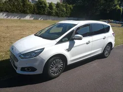 Weiß Gebraucht 2019 Ford S-MAX Titanium Van / Kleinbus | 14.500 € (Superpreis)