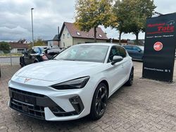 Weiß Gebraucht 2025 Cupra Leon Limousine | 29.489 € (Guter Preis)