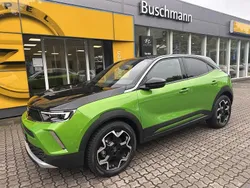 Grün Gebraucht 2021 Opel Mokka-e Ultimate SUV | 17.300 € (Etwas zu teuer)
