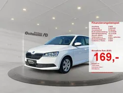 Weiß Gebraucht 2021 Skoda Fabia Cool Plus Limousine | 12.770 € (Etwas zu teuer)