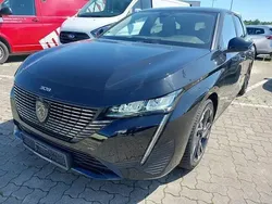 Lackierung schwarz perla nera/ty Gebraucht 2023 Peugeot 308 Allure Kombi | 20.950 € (Guter Preis)