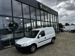 Weiß Gebraucht 2011 Opel Combo Van / Kleinbus | 4.800 € (Etwas zu teuer)