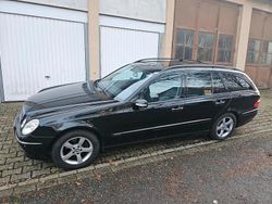 Schwarz Gebraucht 2005 Mercedes E280 Kombi | 3.900 € (Fairer Preis)