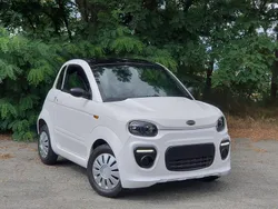 Weiß Gebraucht 2022 Microcar Dué Kleinwagen | 9.900 €