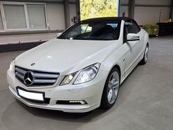 Weiß Gebraucht 2010 Mercedes E350 Avantgarde Cabrio | 12.300 € (Fairer Preis)